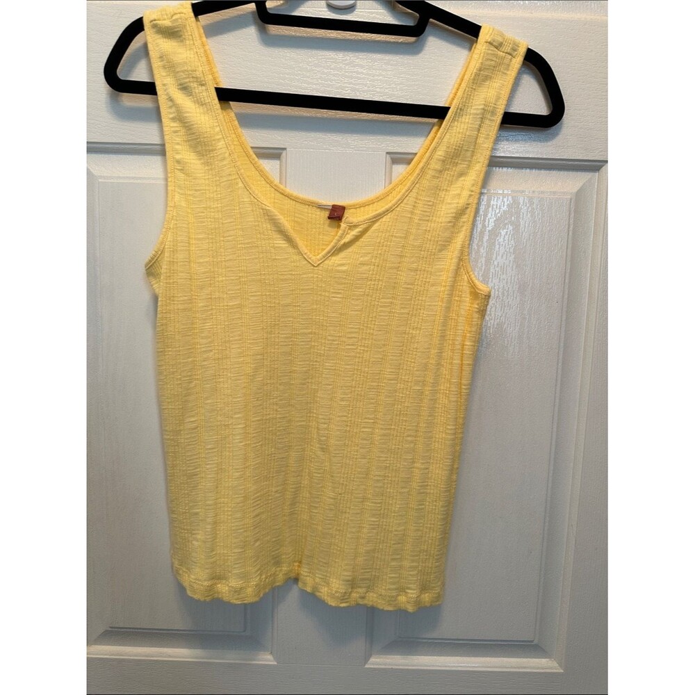 Pilcro Soft Ribbed Yellow Scoop Split Neck Tank Size L